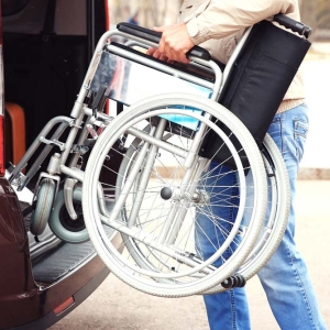Trasporto degenti e persone disabili